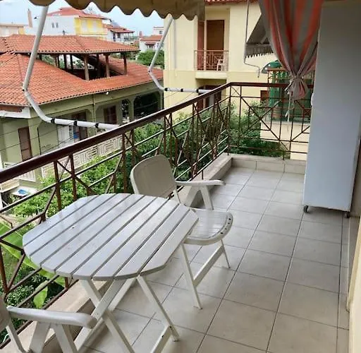 Vacation Getaway Chalkidiki - Spacious Close To The Sea * Flogita